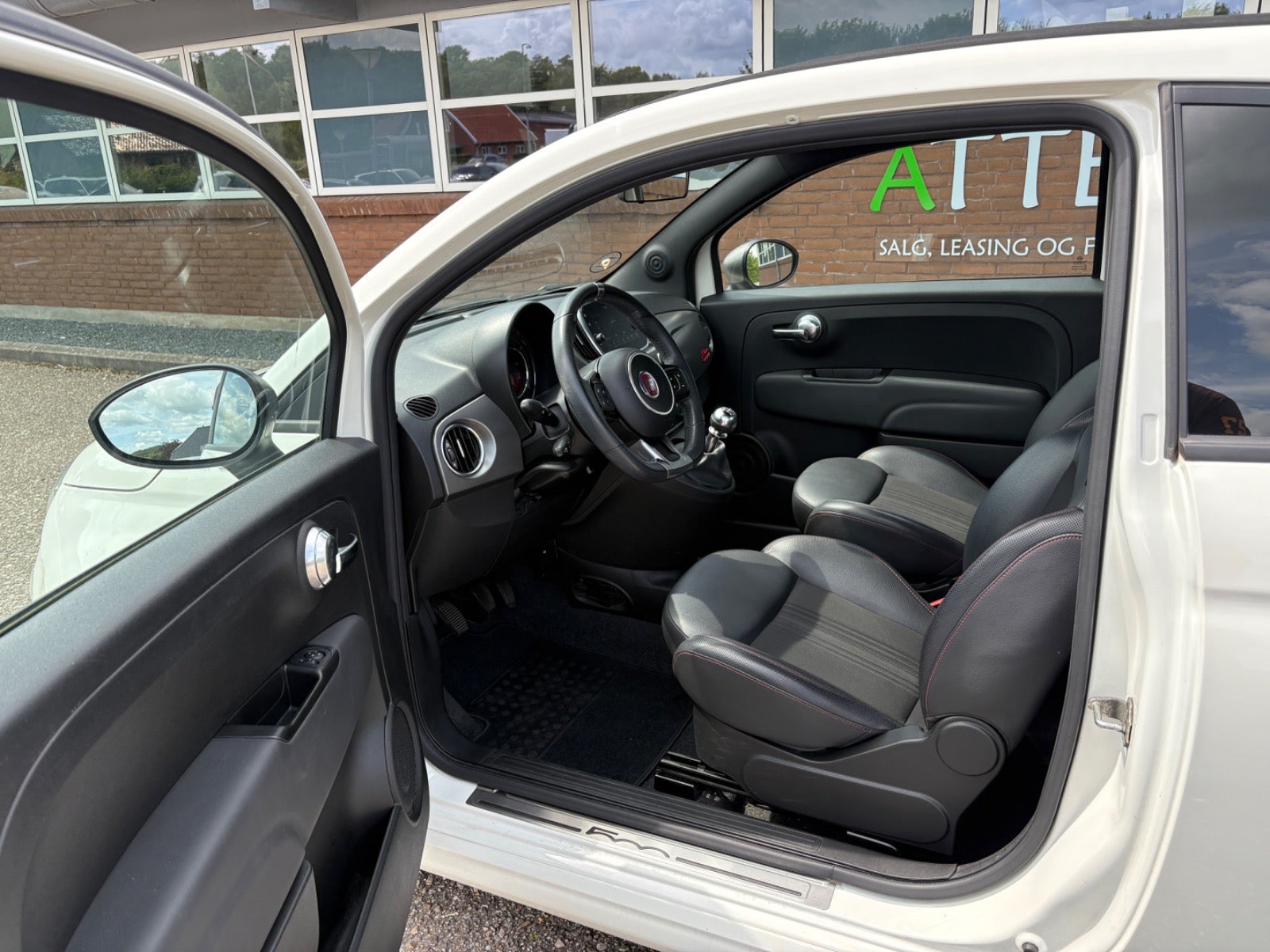 Billede af Fiat 500C 1,0 Hybrid Sport