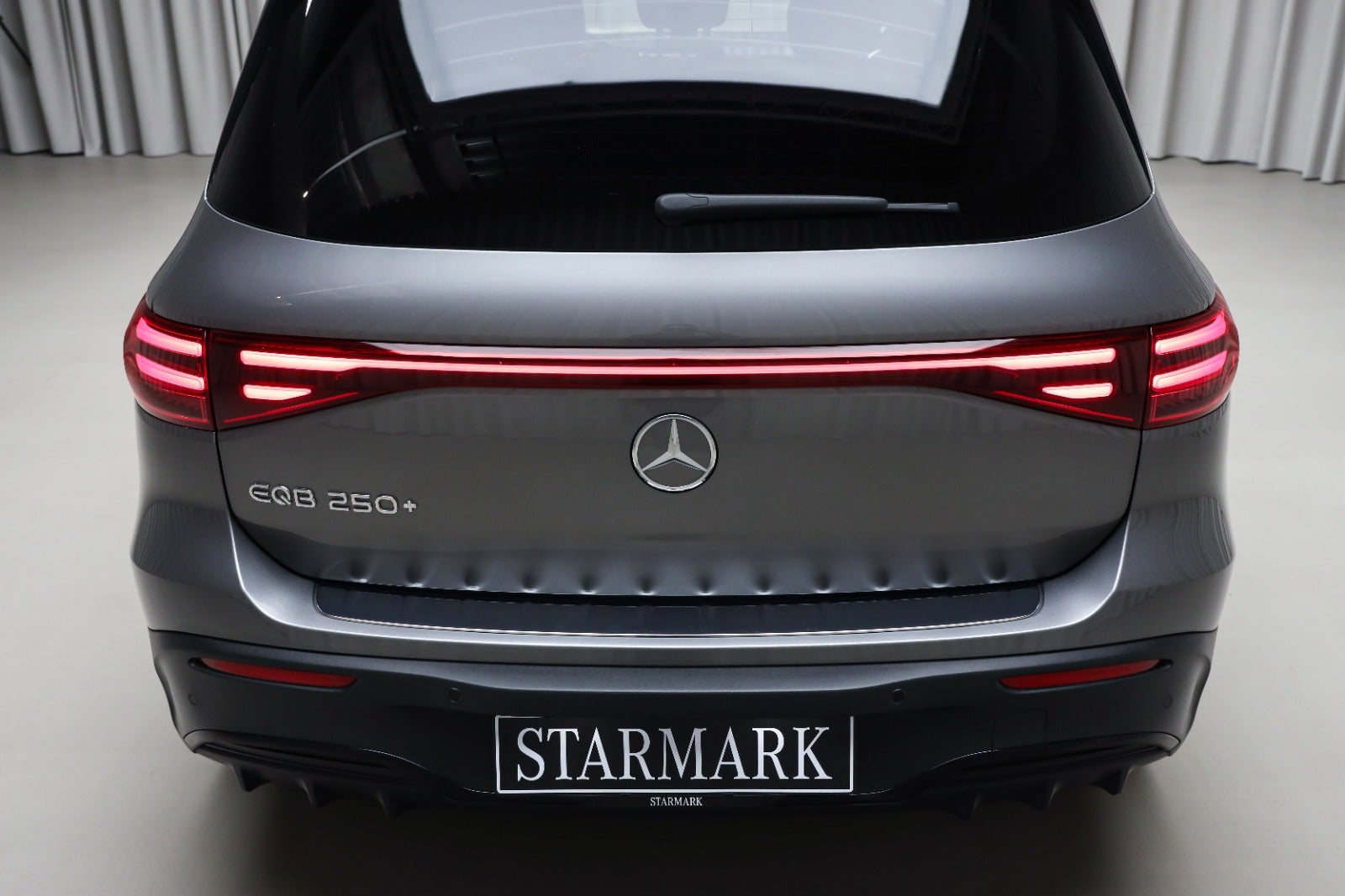 Mercedes-Benz EQB 250+