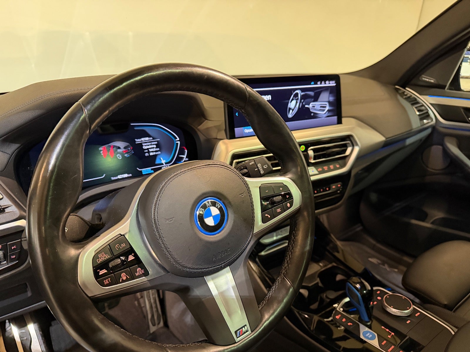 BMW iX3 Charged Plus M-Sport