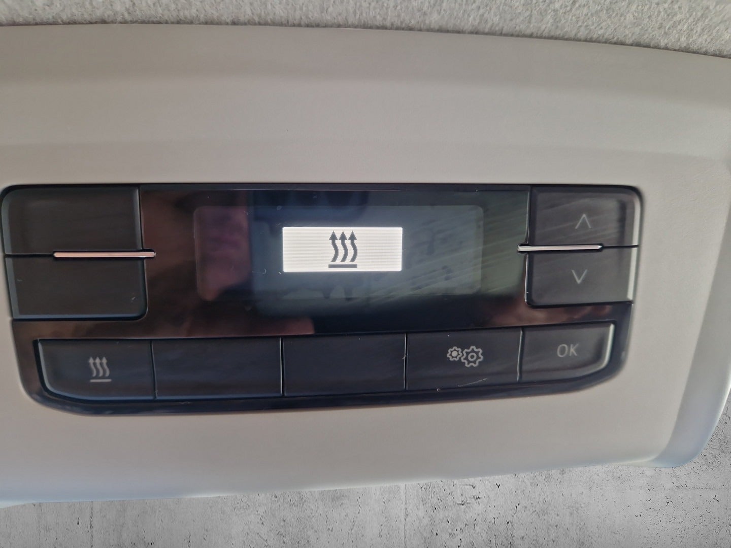 Billede af VW Transporter 2,0 TDi 110 Kassevogn lang