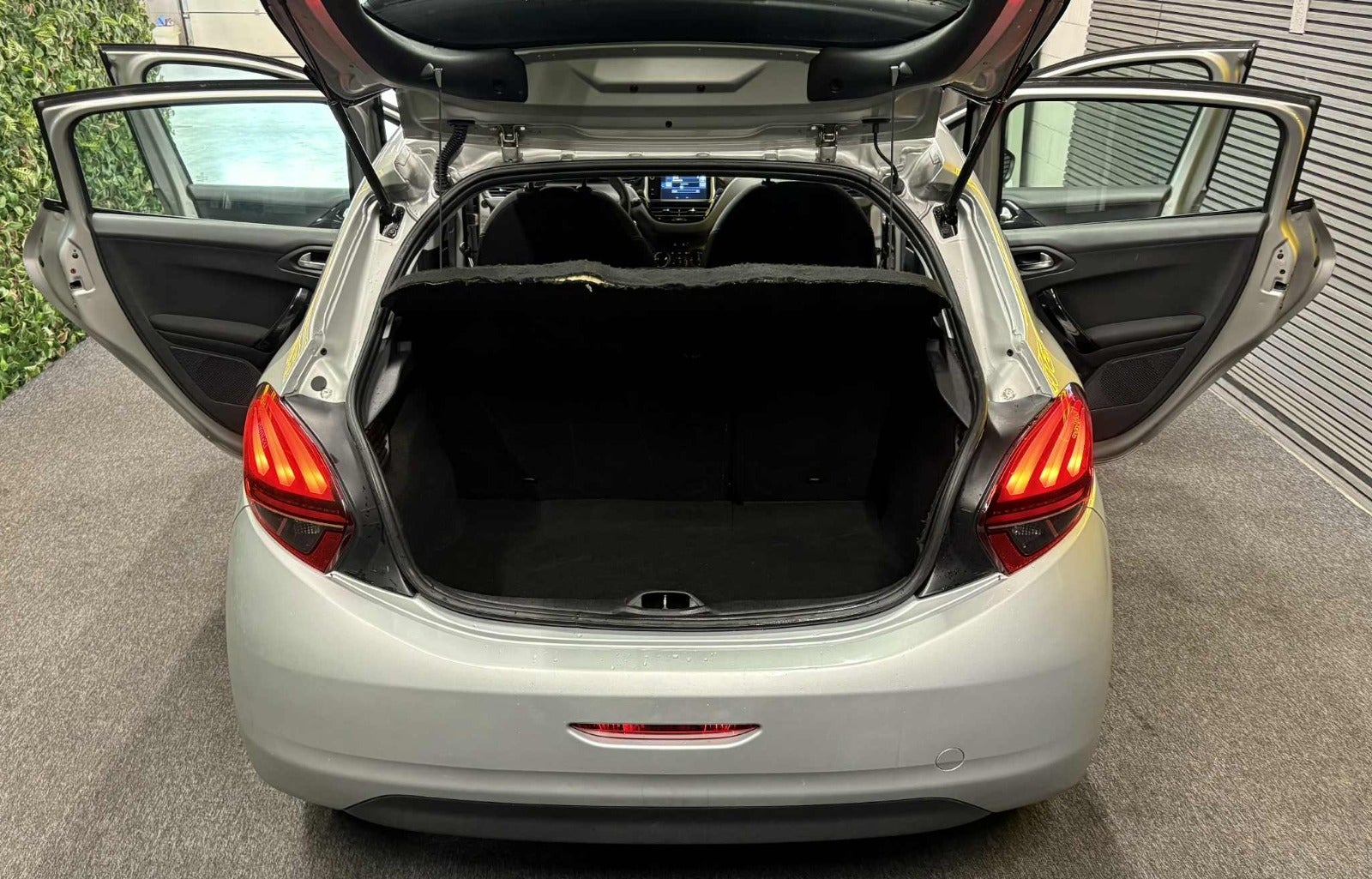 Billede af Peugeot 208 1,6 BlueHDi 100 Active