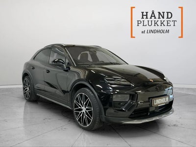 Porsche Macan 4   5d