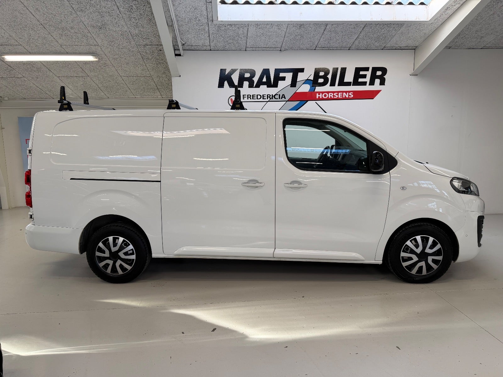 Billede af Citroën Jumpy 2,0 BlueHDi 180 L3 MasterLine EAT8