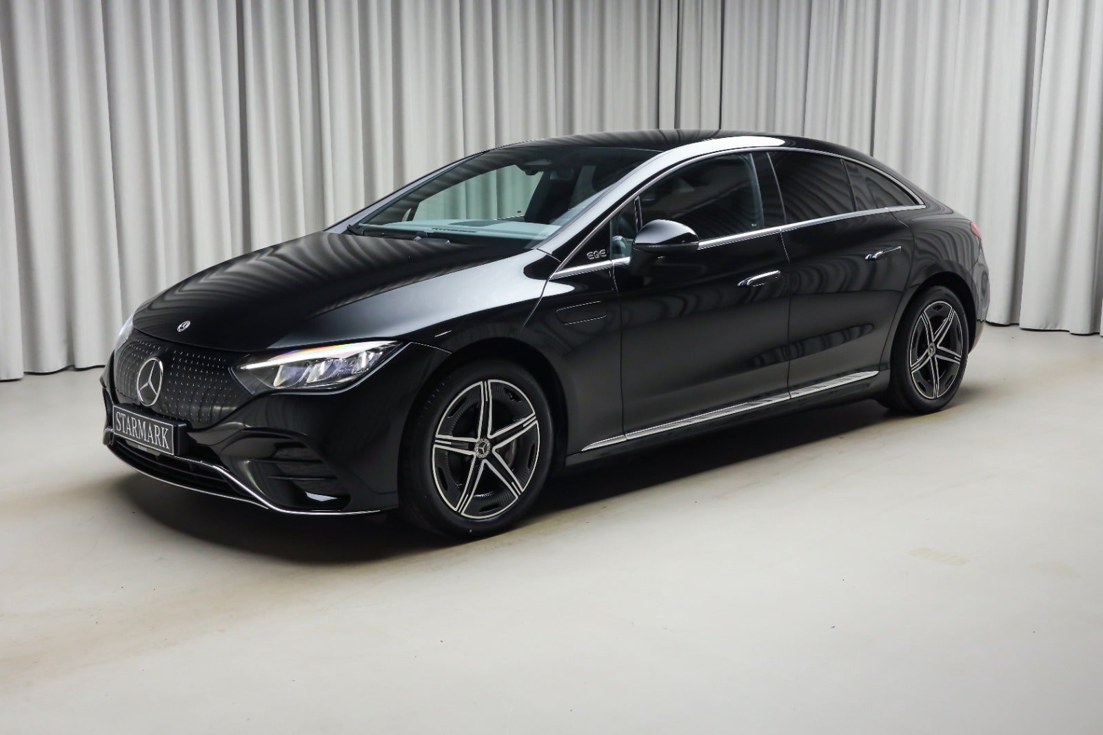 Mercedes-Benz EQE 350+ (1/8)