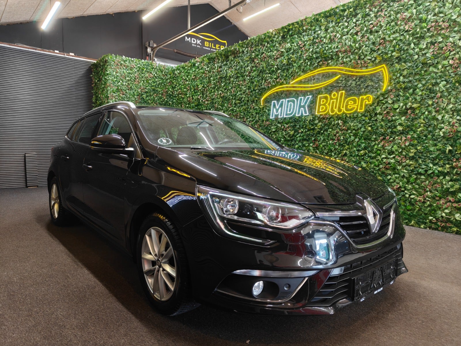 Billede af Renault Megane IV 1,2 TCe 130 Zen Sport Tourer EDC