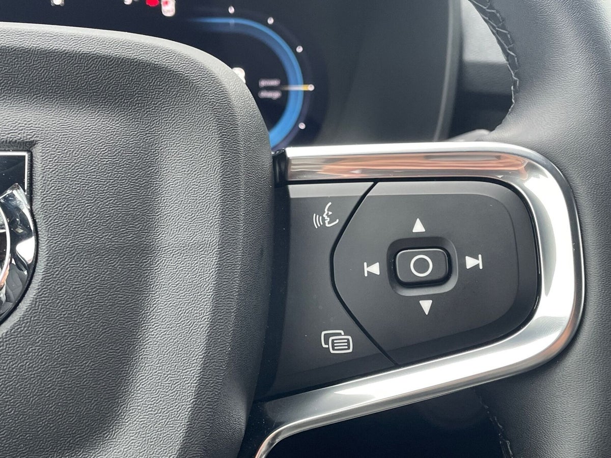 Volvo EX40 Extended Range Black Edition billede 19