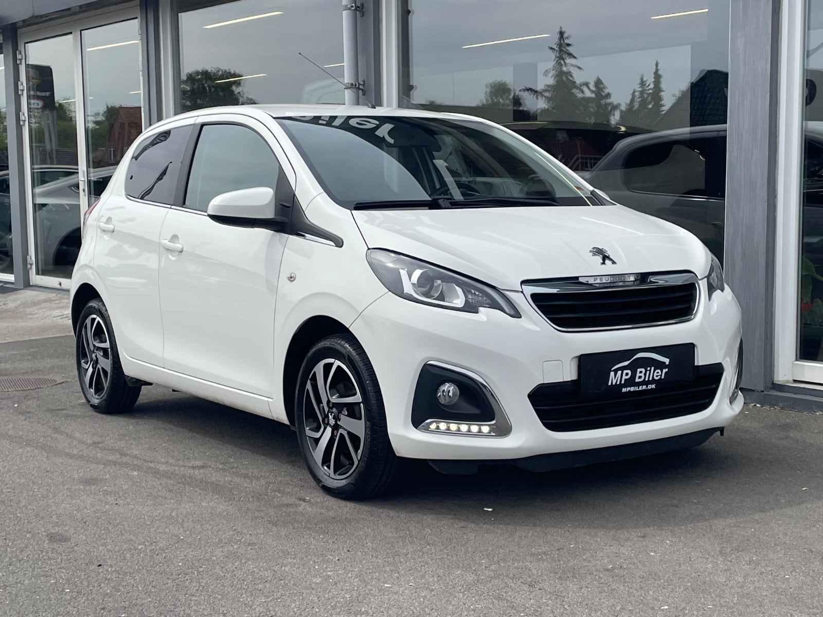 Billede af Peugeot 108 1,0 e-VTi 69 White Edition