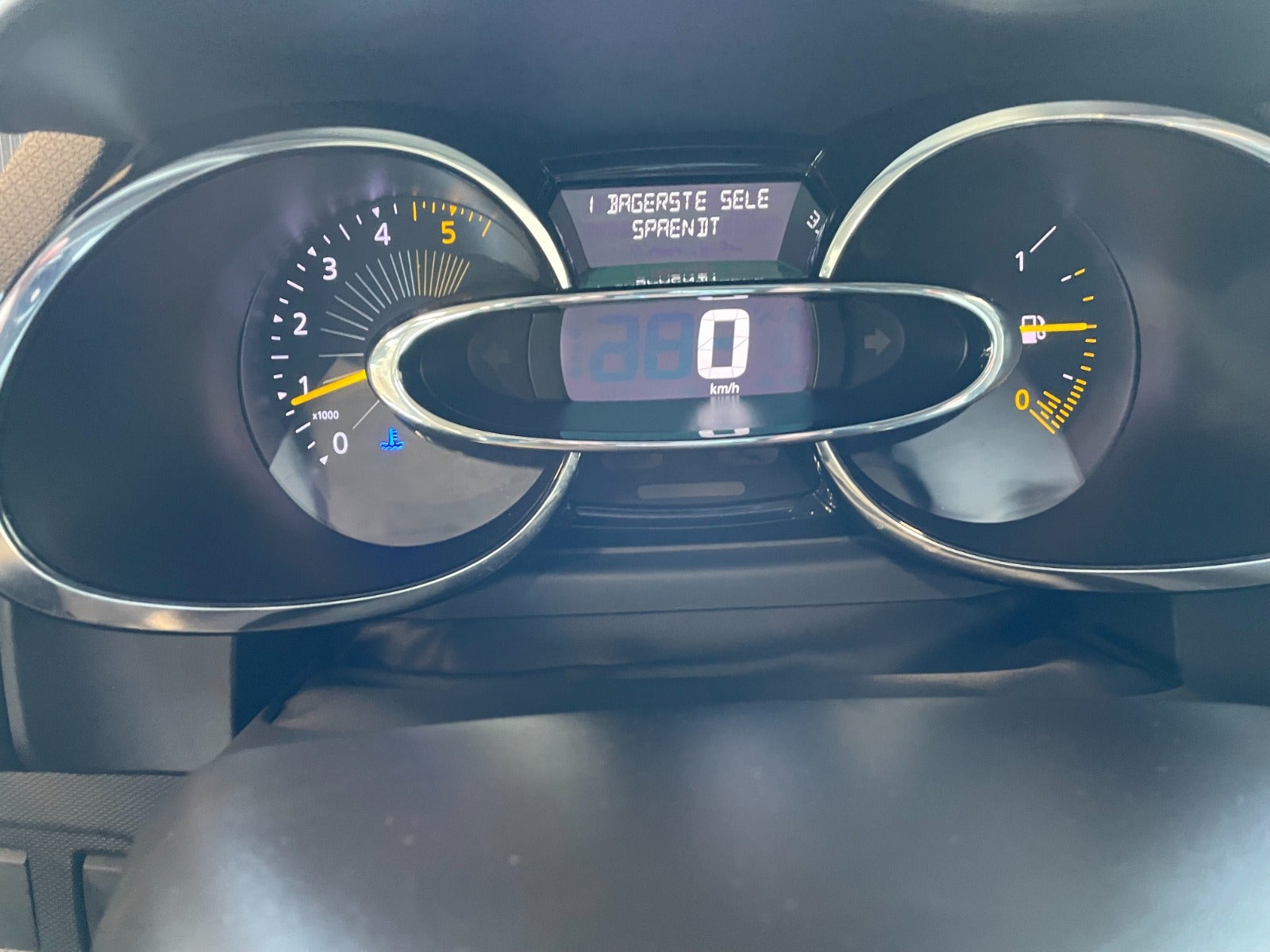 Billede af Renault Clio IV 1,5 dCi 75 Authentique Sport Tourer