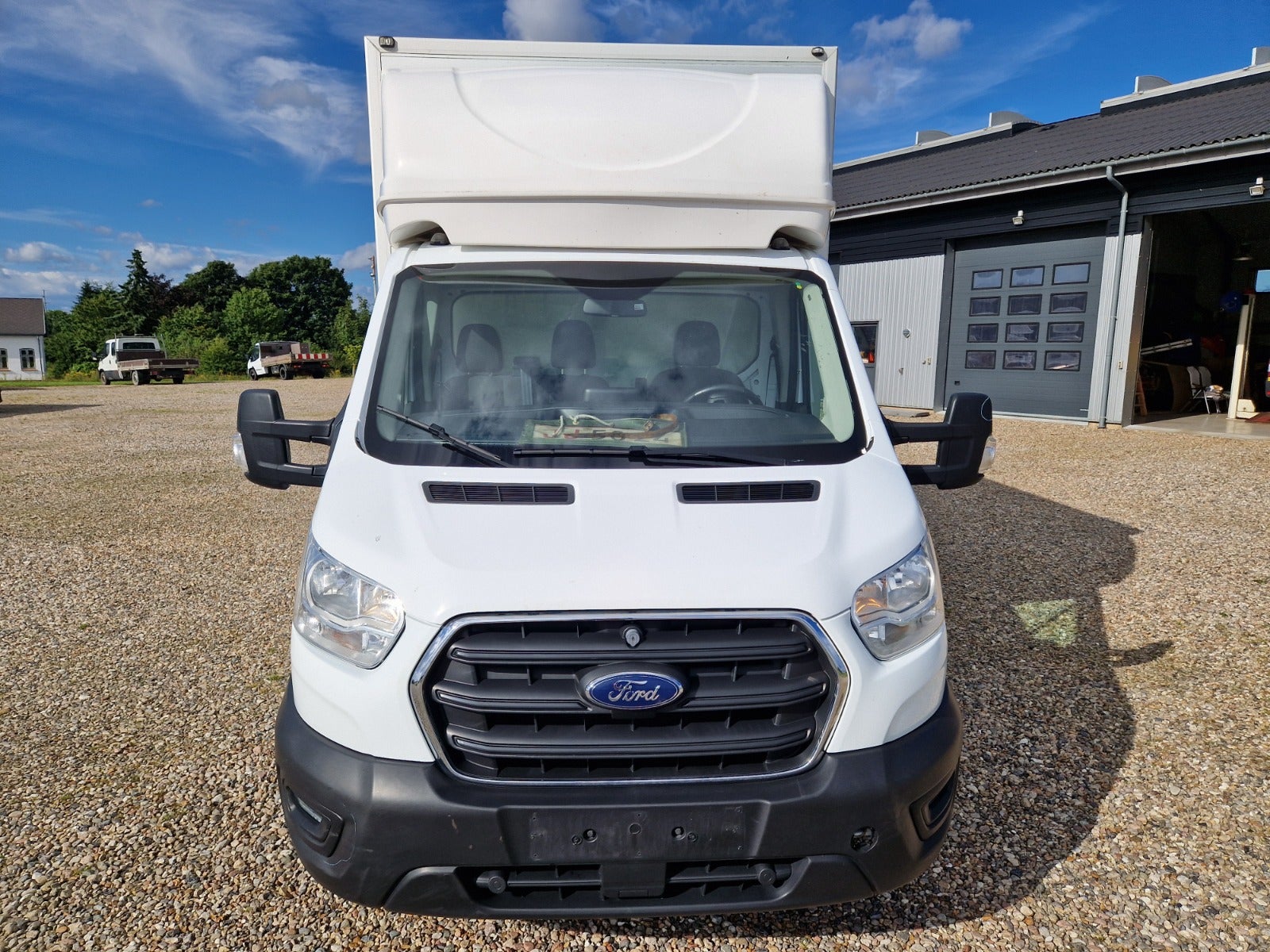 Billede af Ford Transit 350 L3 Chassis 2,0 TDCi 170 Alukasse m/lift aut. FWD