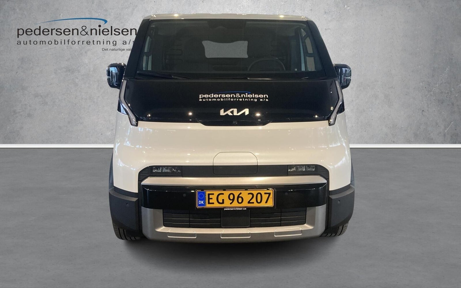 Kia PV5 Cargo L2H1 Long Range Work Pro