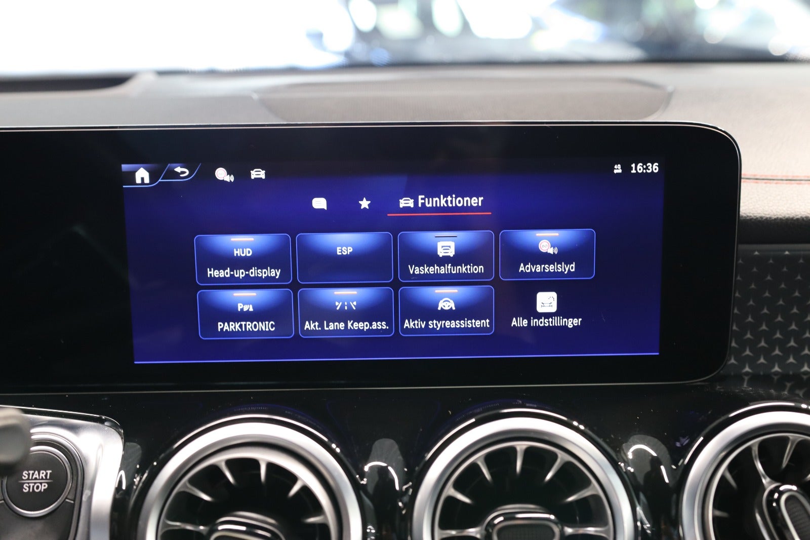 Billede af Mercedes EQB300  AMG Premium 4Matic