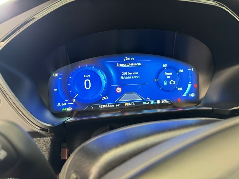 Ford Kuga PHEV ST-Line X CVT Van