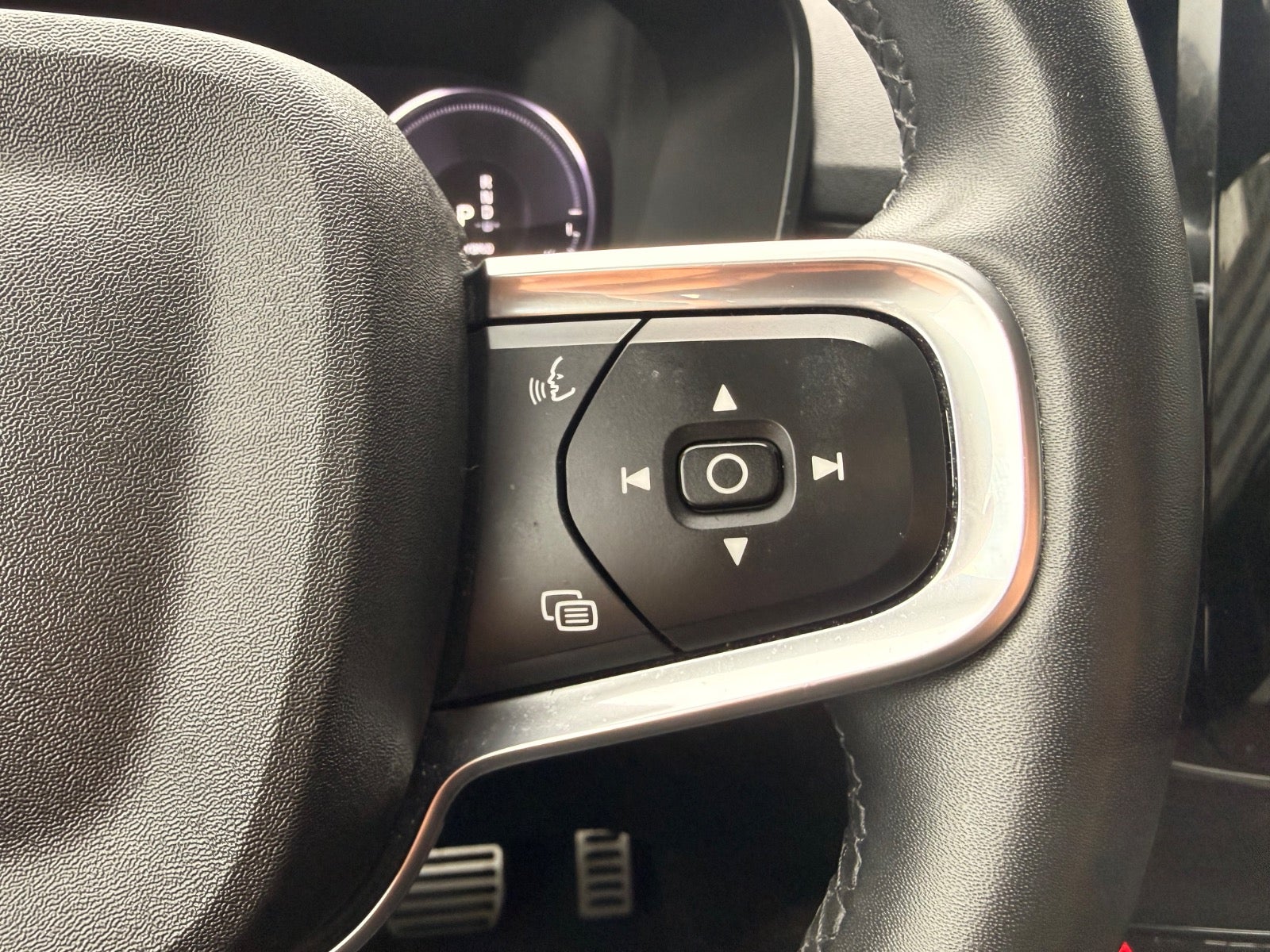 Billede af Volvo XC40 1,5 T4 ReCharge R-Design aut.