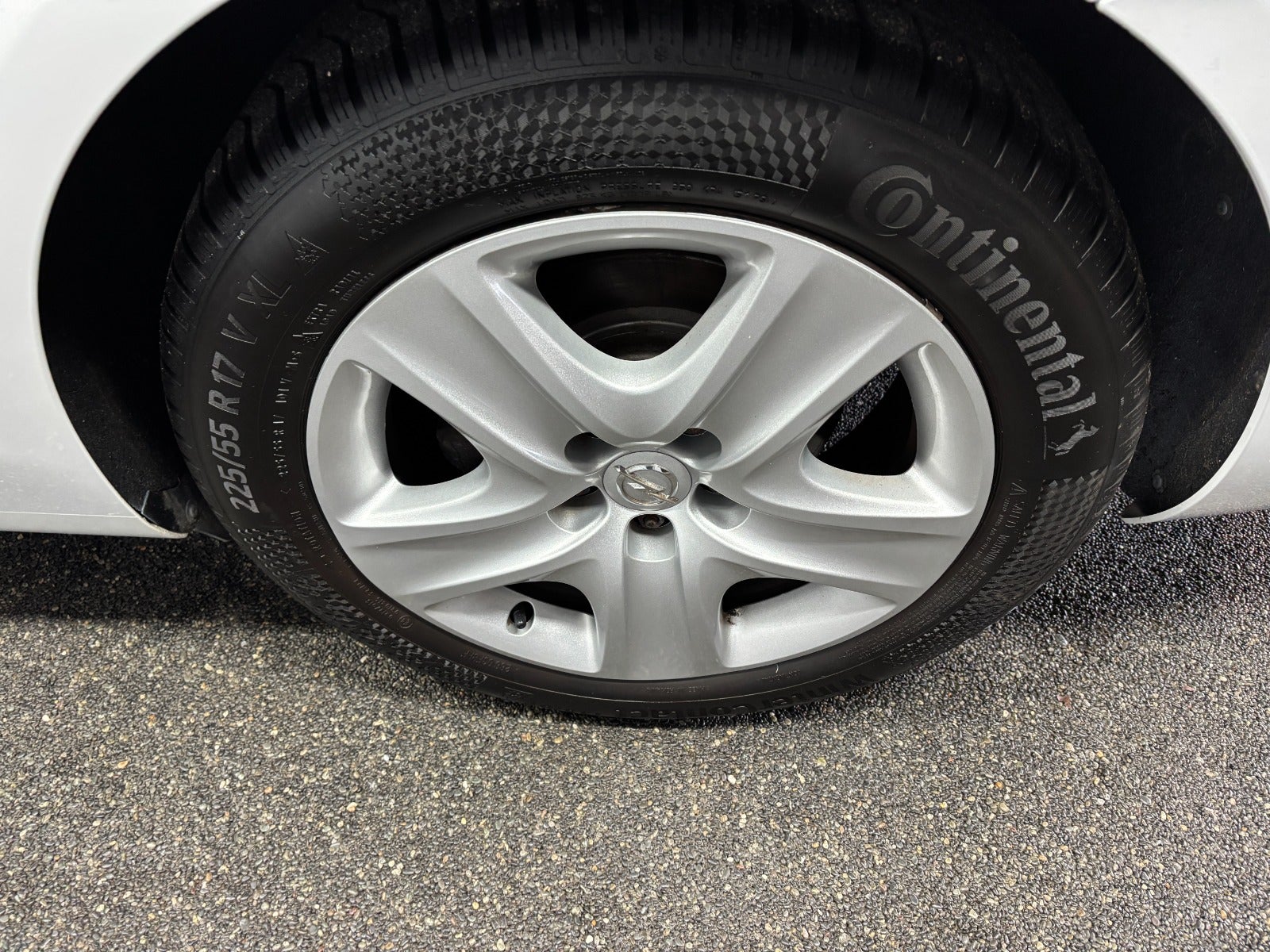 Billede af Opel Insignia 1,5 T 165 Dynamic Sports Tourer aut.