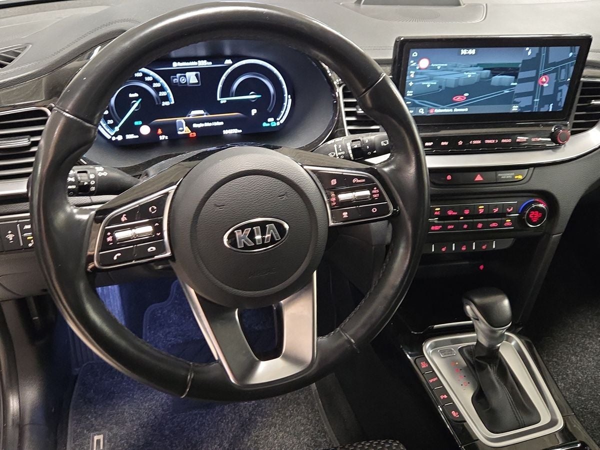 Kia XCeed PHEV Upgrade Intro DCT