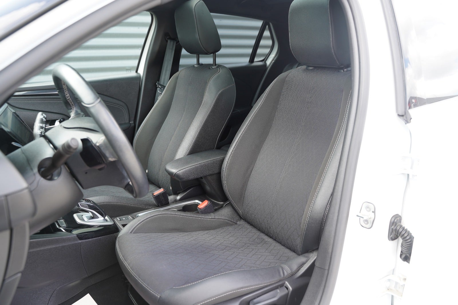 Billede af Opel Corsa 1,2 T 100 Sport aut.