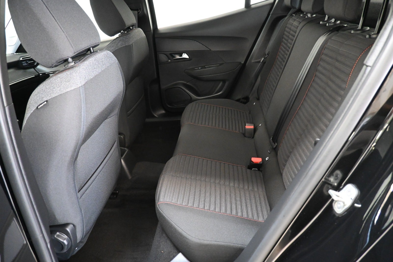 Peugeot 2008 PureTech 100 Selection