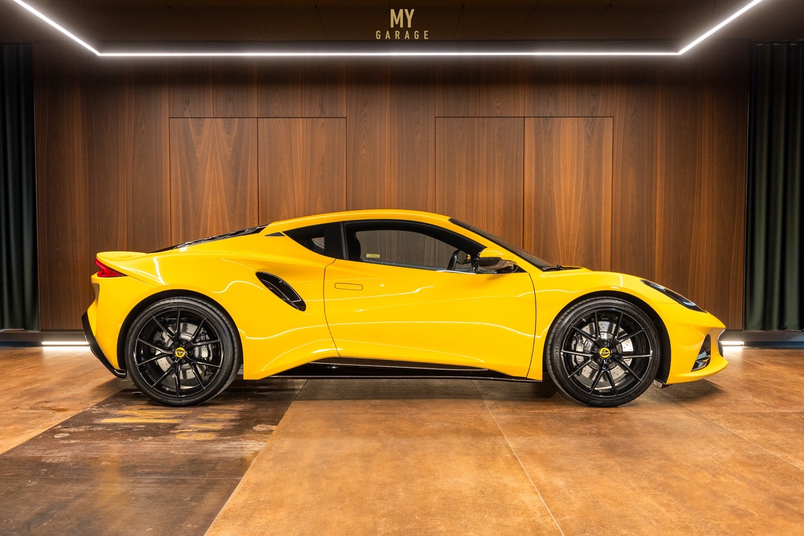 Lotus Emira - i4 aut.
