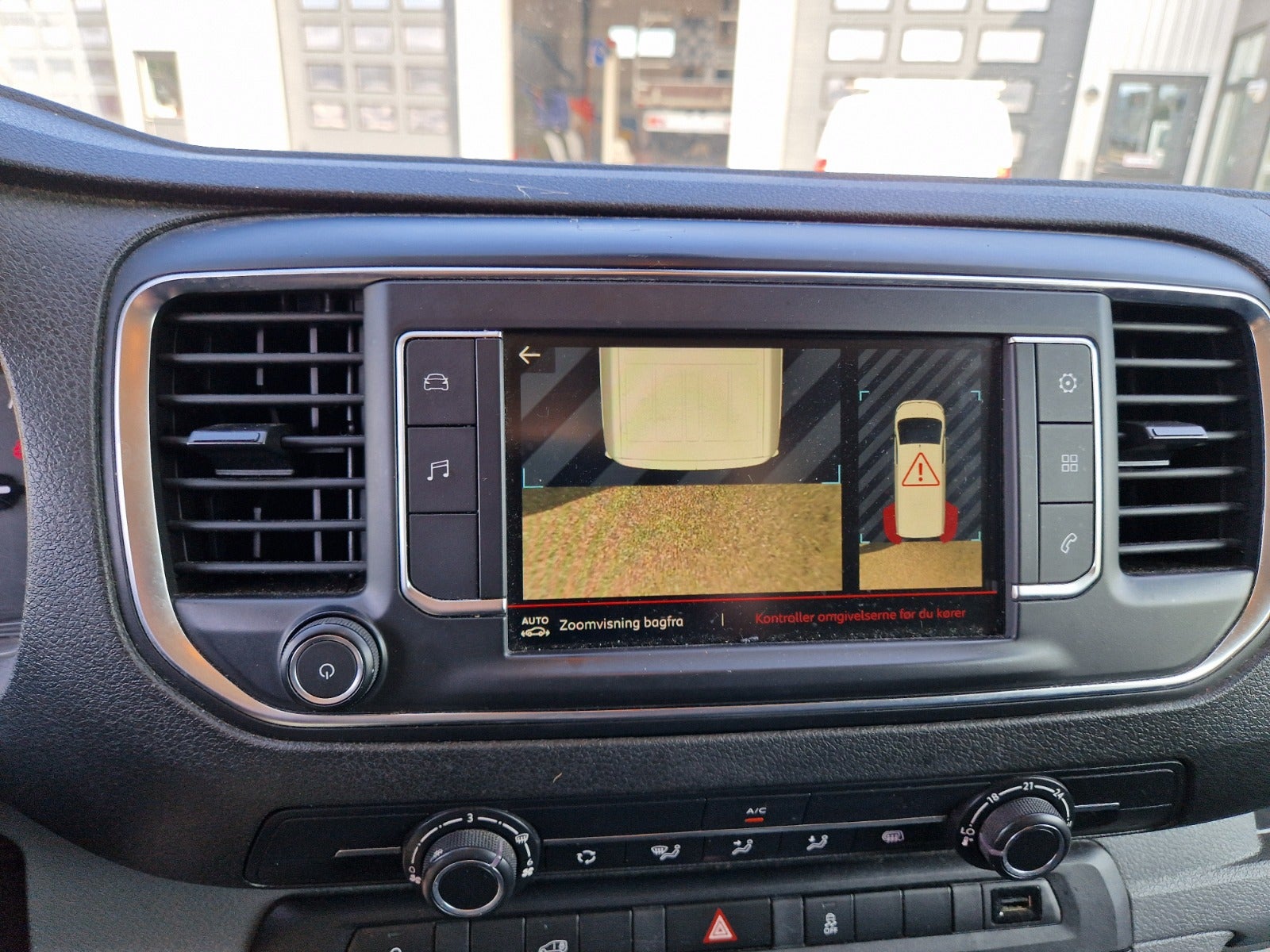 Billede af Citroën Jumpy 2,0 BlueHDi 122 L2