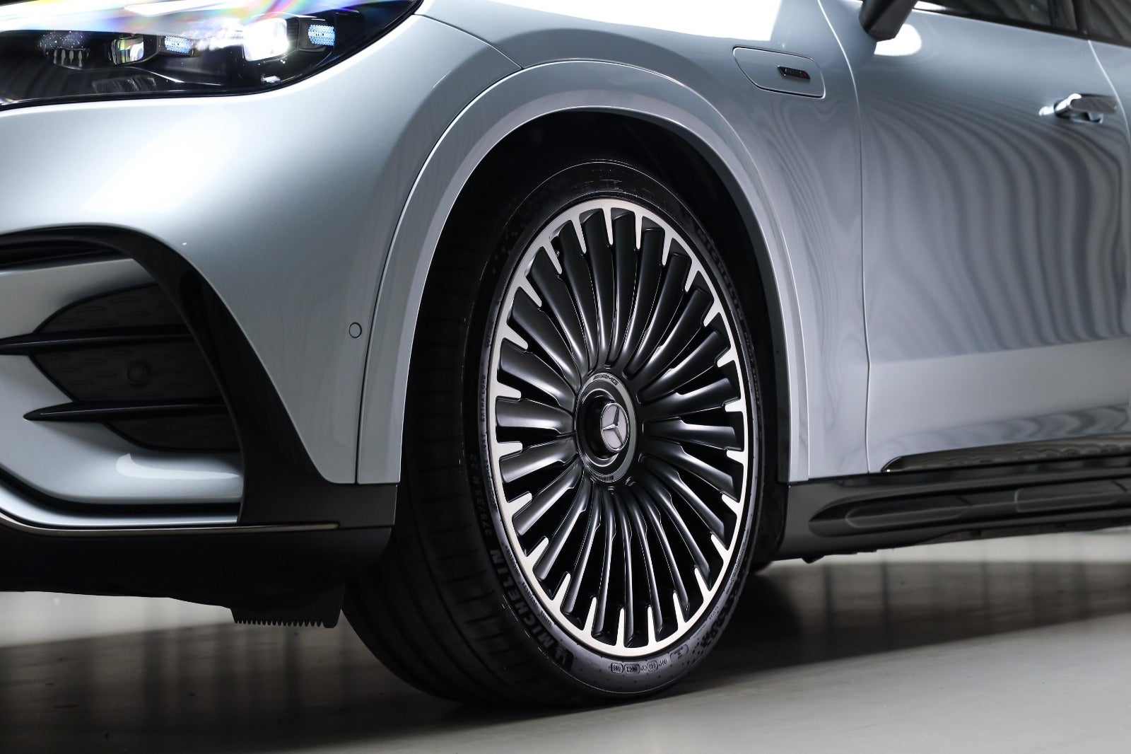 Mercedes-AMG EQE 53 SUV (8/8)