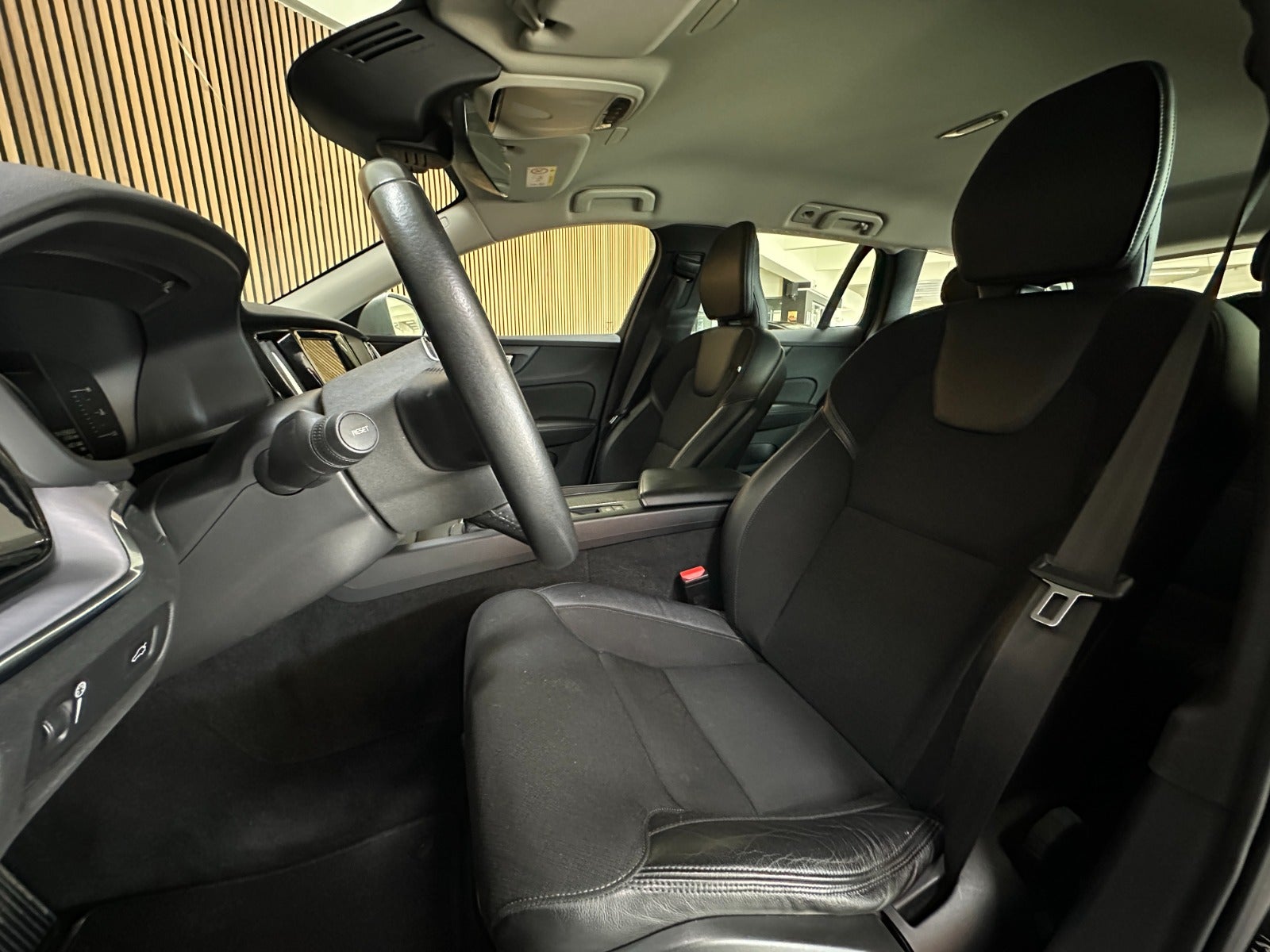 Billede af Volvo V60 2,0 D3 150 Momentum aut.