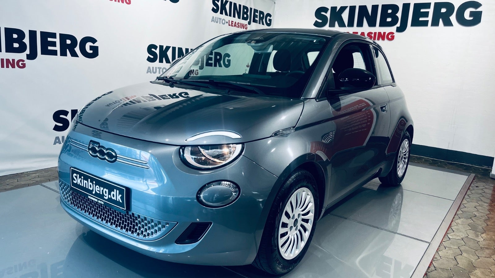 Fiat 500e Action