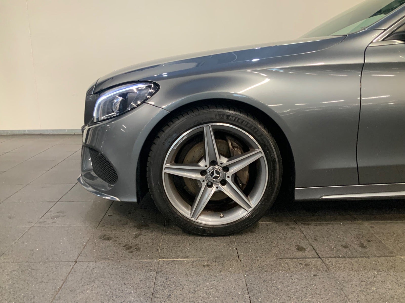 Mercedes-Benz C 200