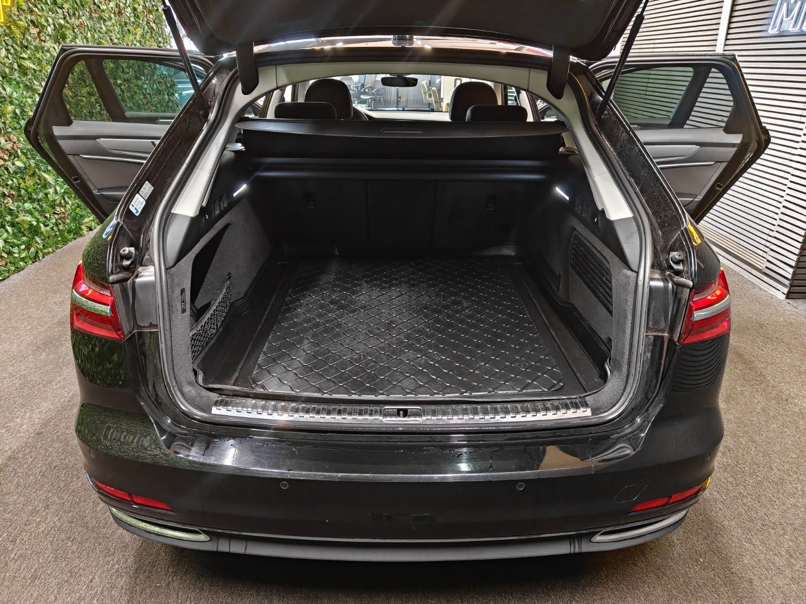 Billede af Audi A6 40 TDi Avant S-tr.