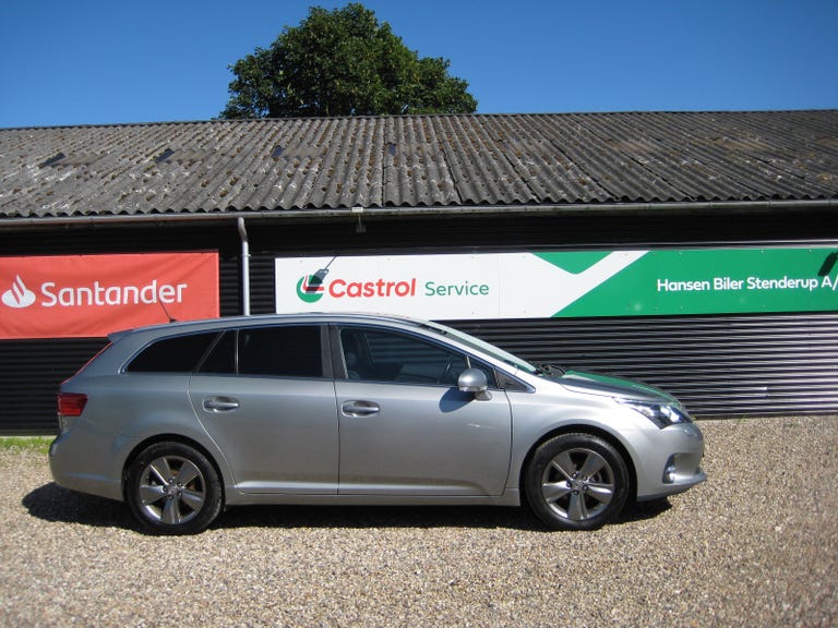 Toyota Avensis VVT-i T2 Premium stc.