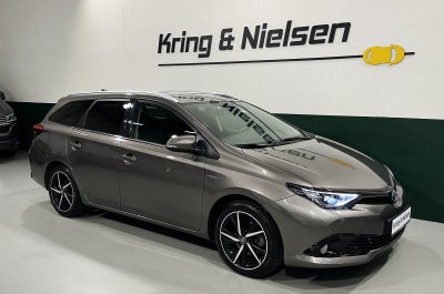 Toyota Auris 1,8 Hybrid H2 Style Touring Sports CVT 5d