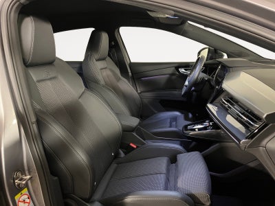 Audi Q4 e-tron S-line Sportback quattro Van