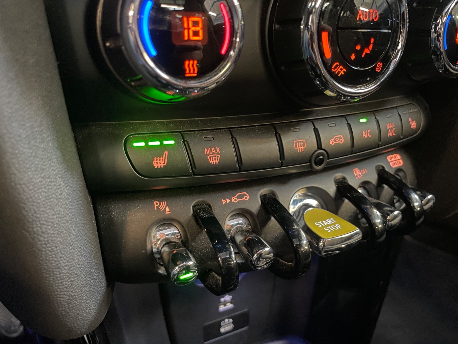 MINI Cooper SE Yours Trim
