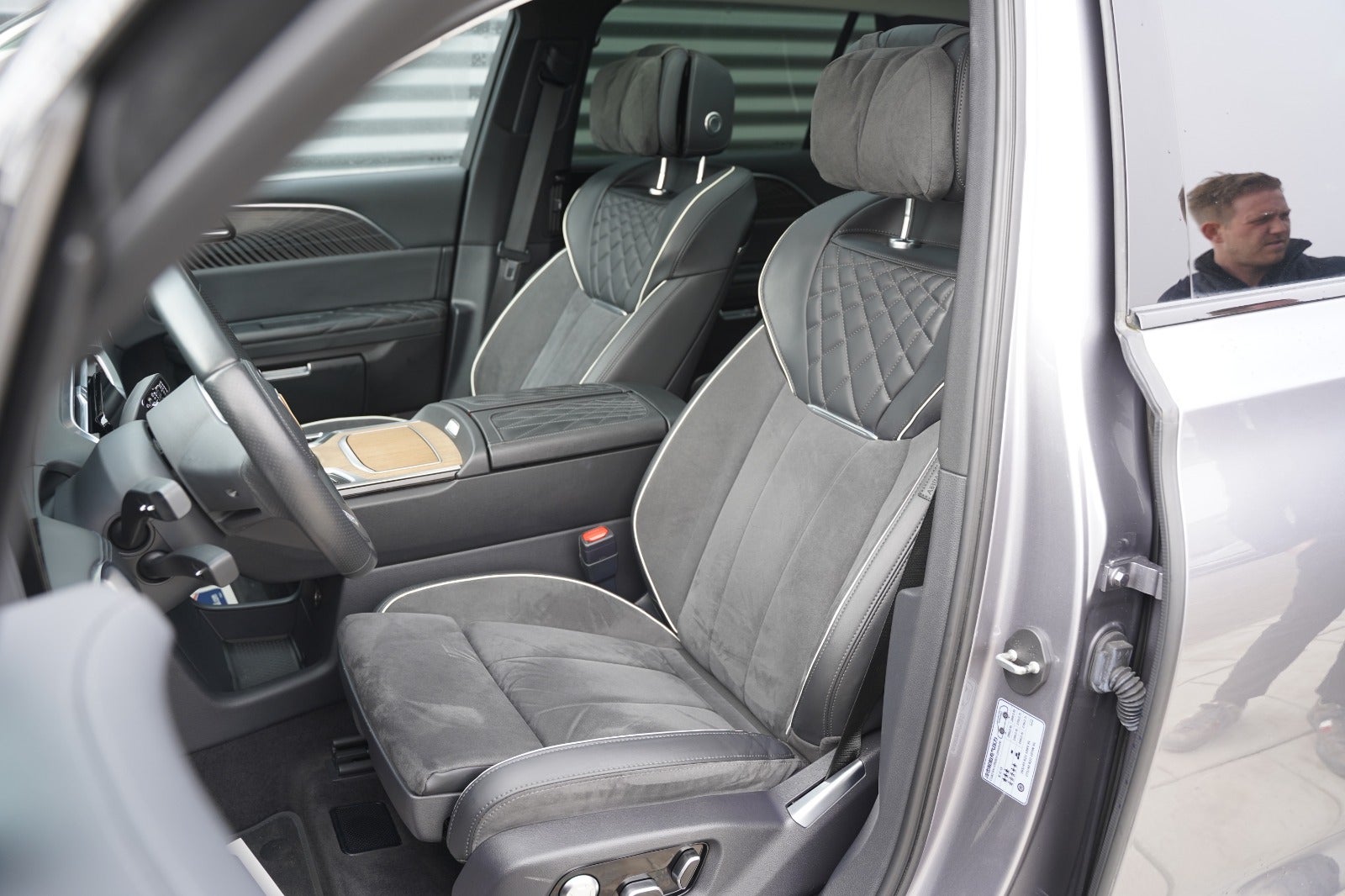 Billede af Hongqi E-HS9 84 Comfort
