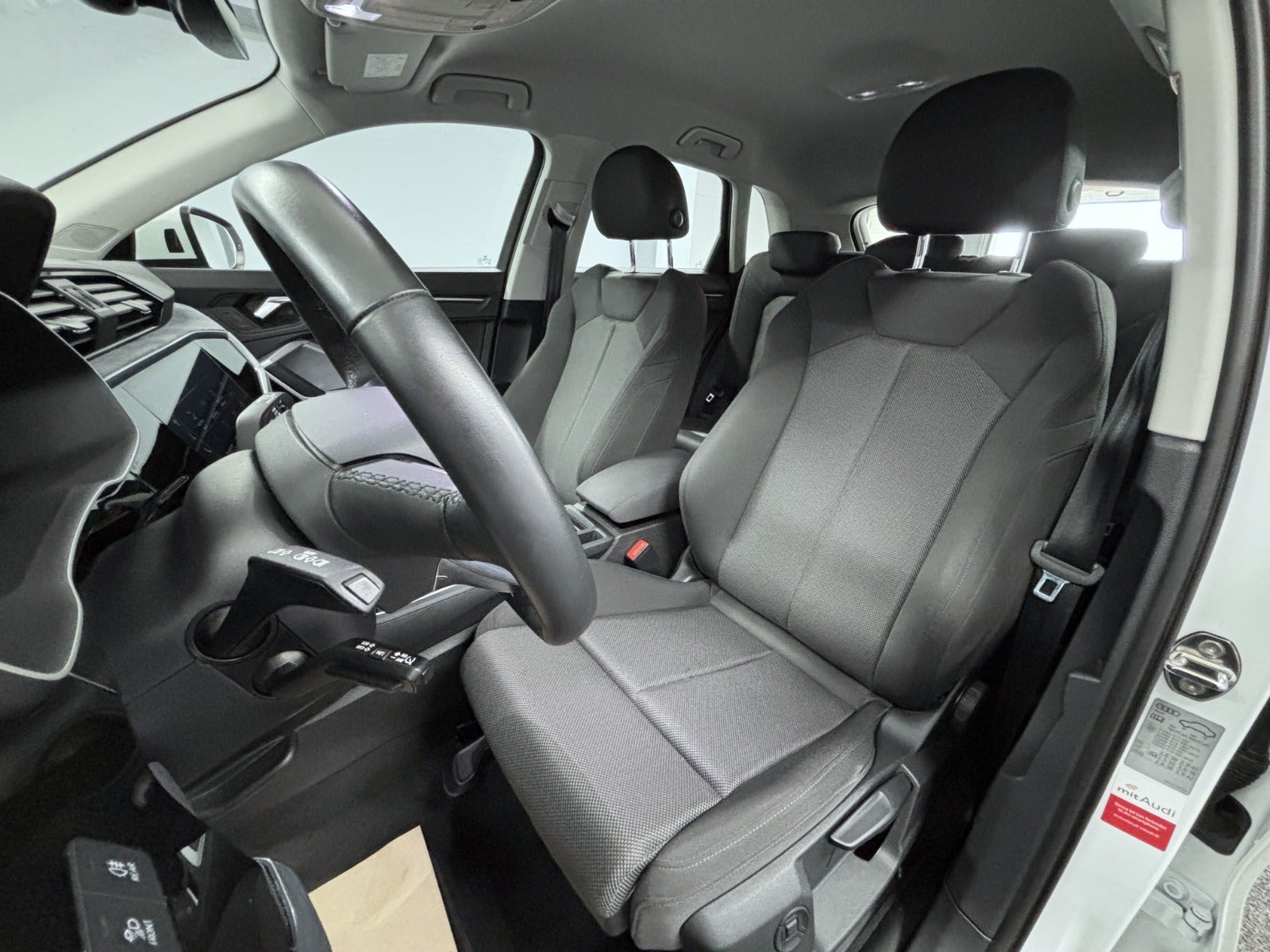 Billede af Audi Q3 45 TFSi e Attitude+ S-tr.