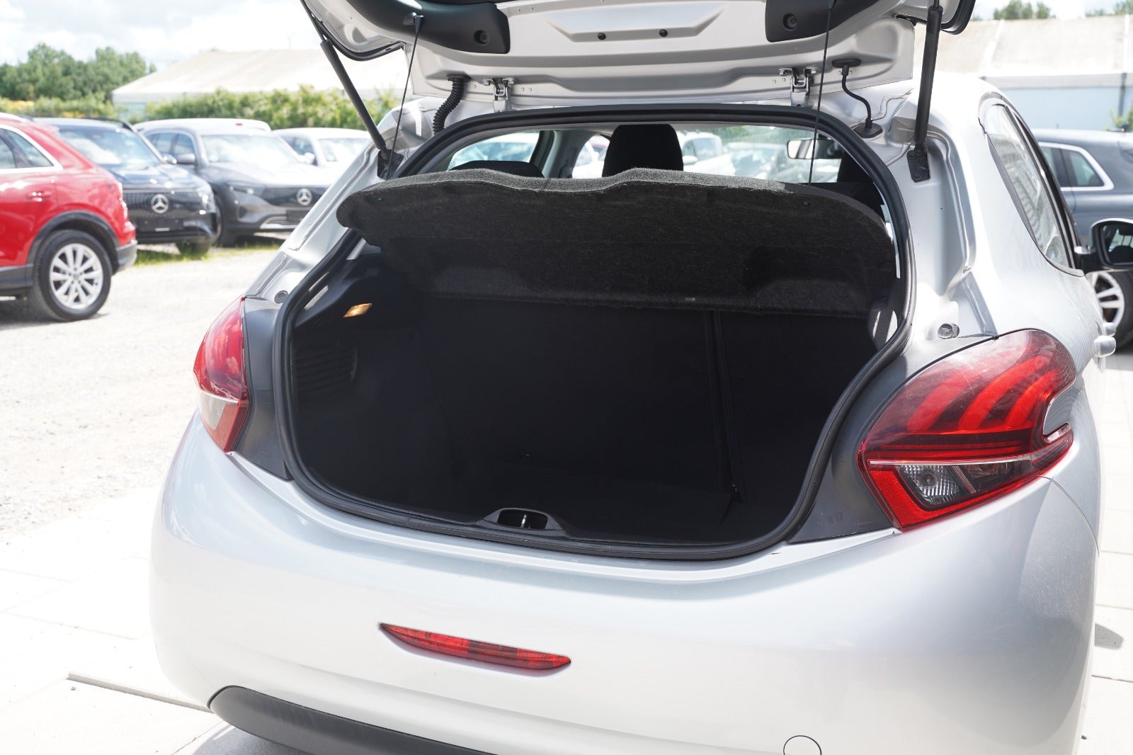 Billede af Peugeot 208 1,6 BlueHDi 100 Active