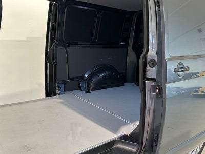 VW Transporter TDi 110 Kassevogn lang