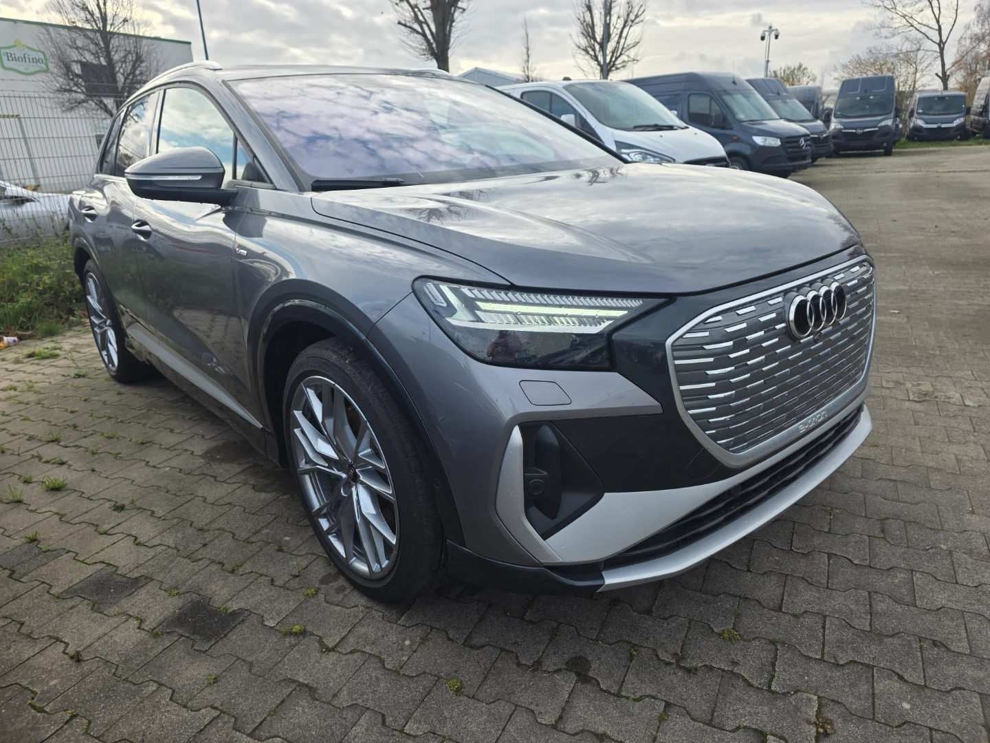 Audi Q4 e-tron S-line quattro