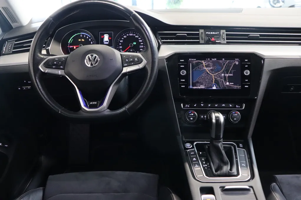 VW Passat GTE Highline+ Variant DSG