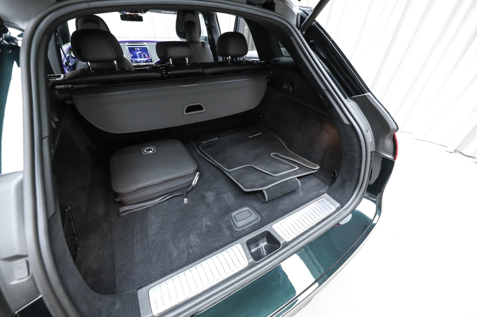 Mercedes-Benz EQE 350 SUV