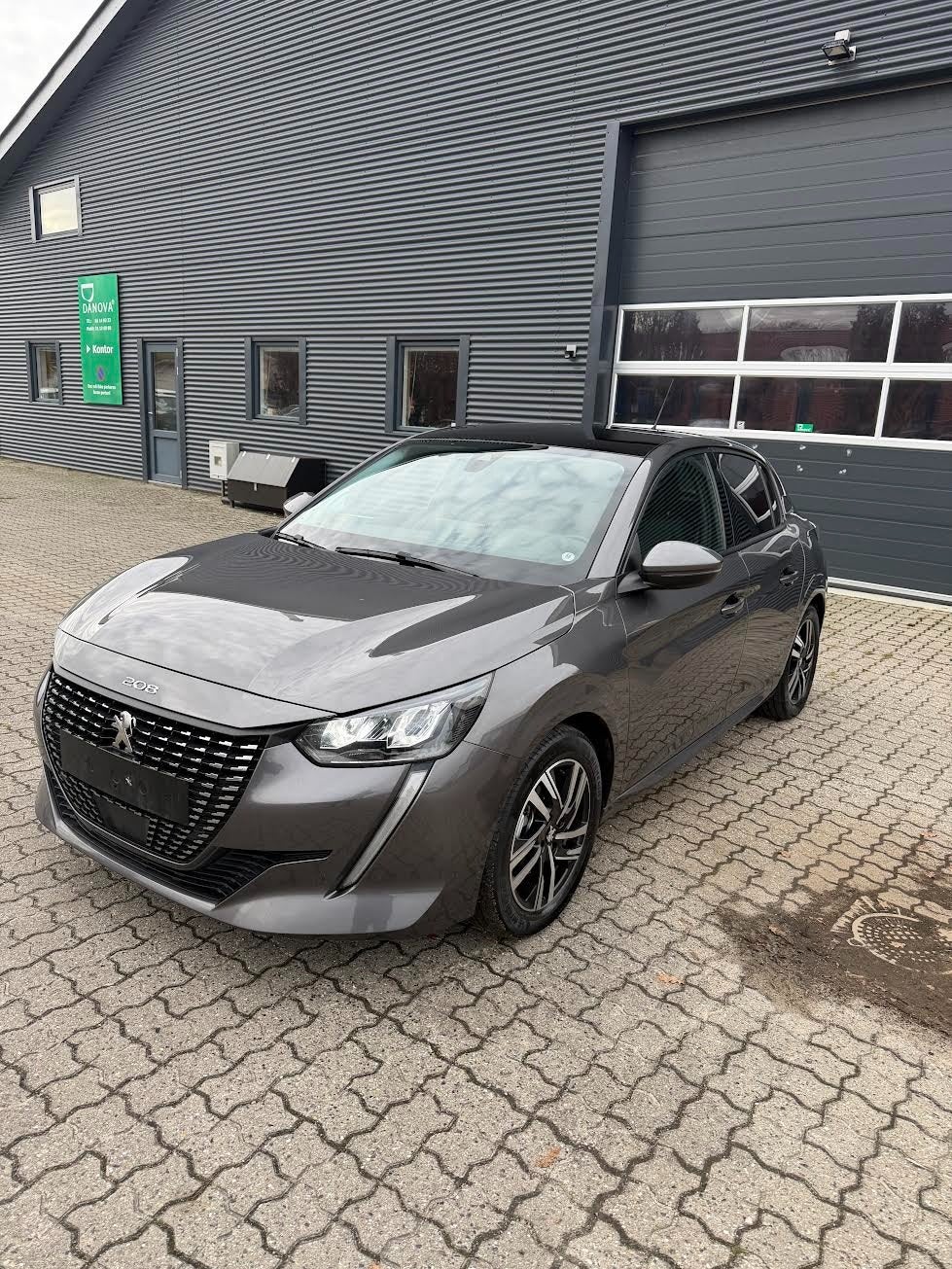 Peugeot 208 BlueHDi 100 Allure Sky