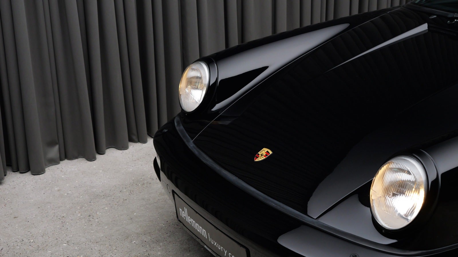 Porsche 911 Carrera 2 Cabriolet