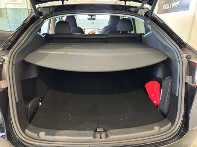 Tesla Model Y RWD