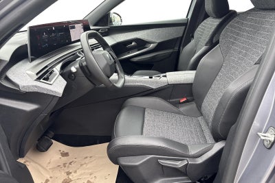 Peugeot e-5008 77,0 Allure 7prs 2025