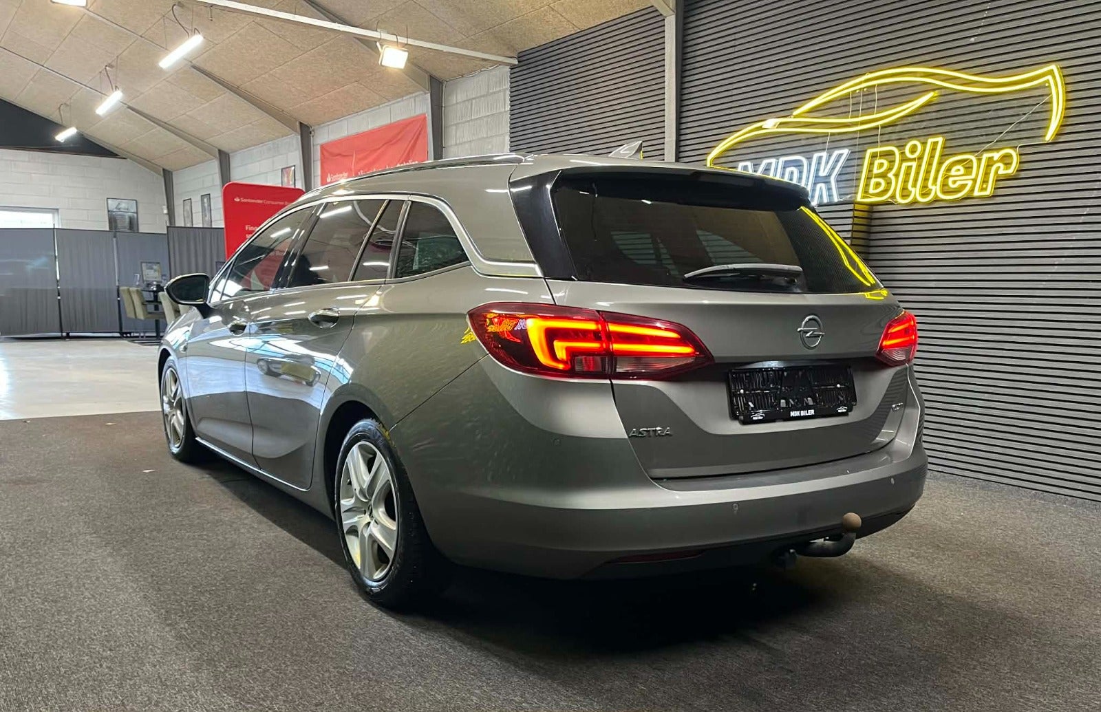 Billede af Opel Astra 1,6 CDTi 136 Active Sports Tourer aut.