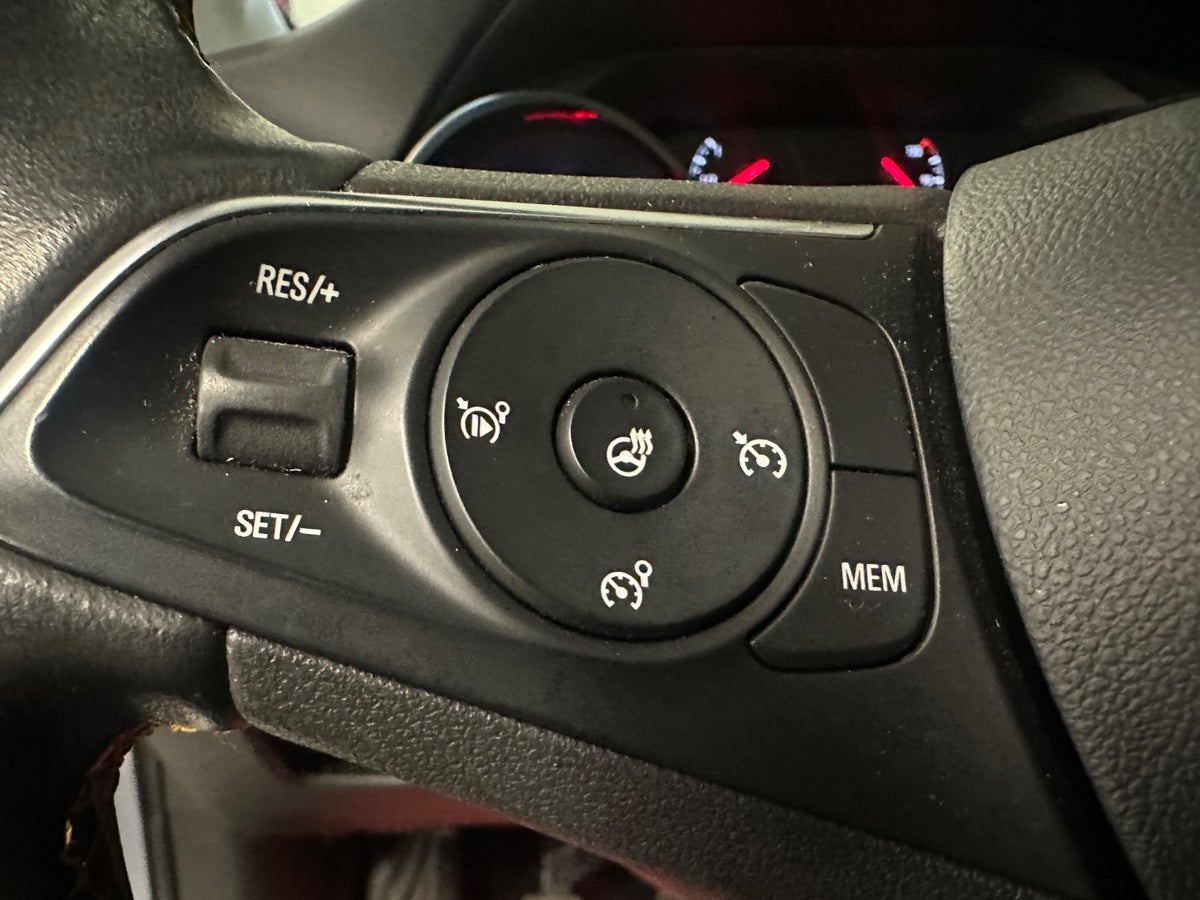 Opel Crossland X T 110 Sport