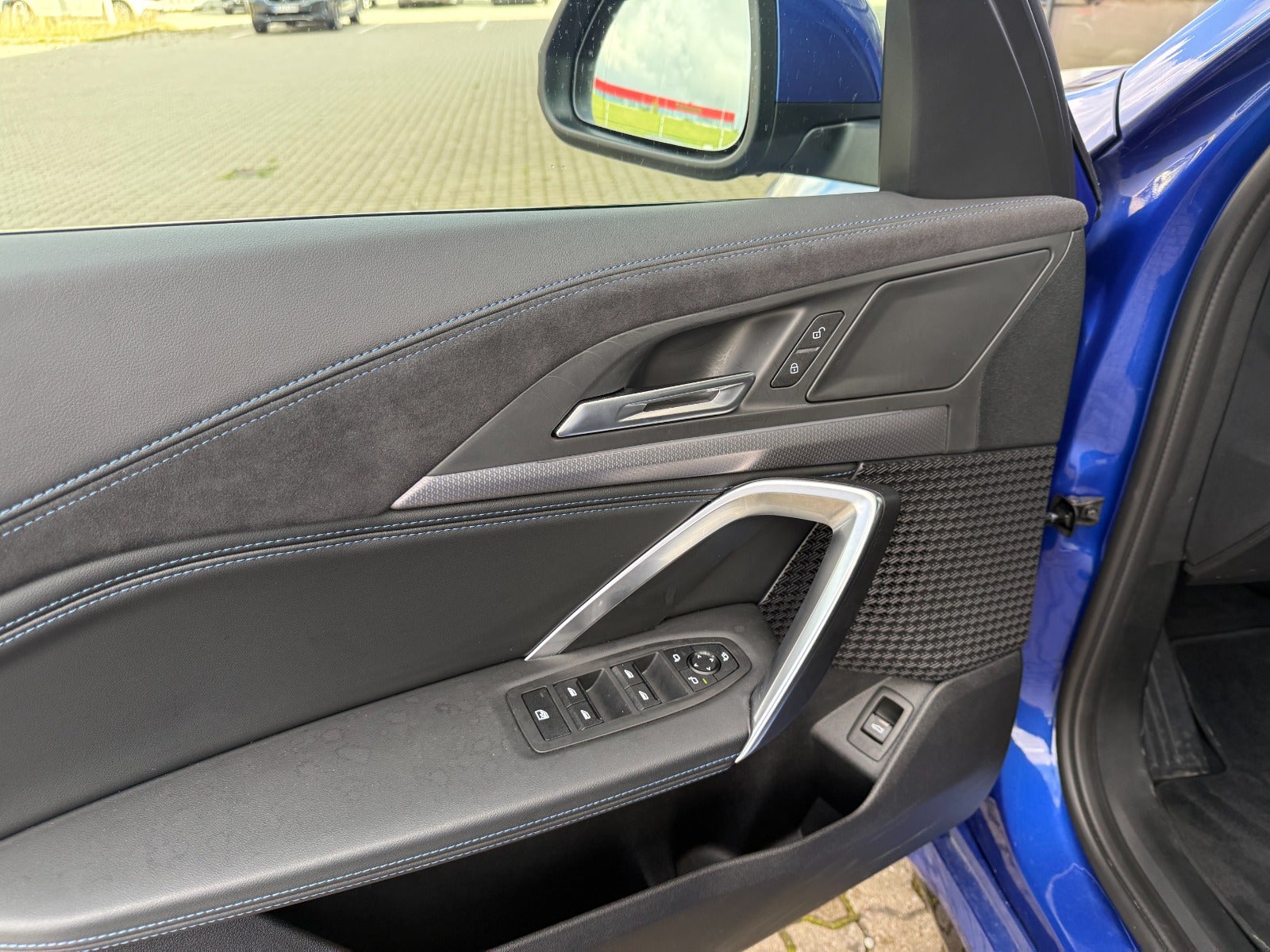 BMW iX1 eDrive20 M-Sport Premium 5d - 7
