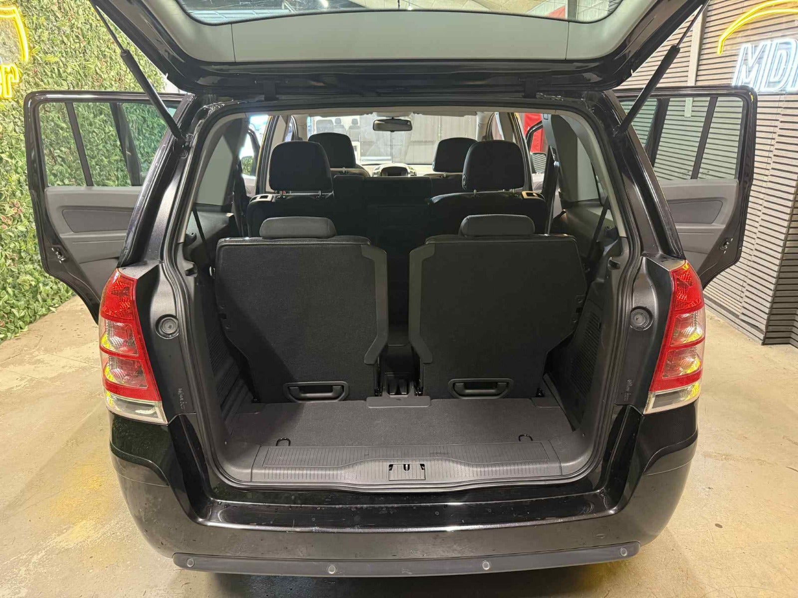 Billede af Opel Zafira 1,8 16V Enjoy aut. 7prs