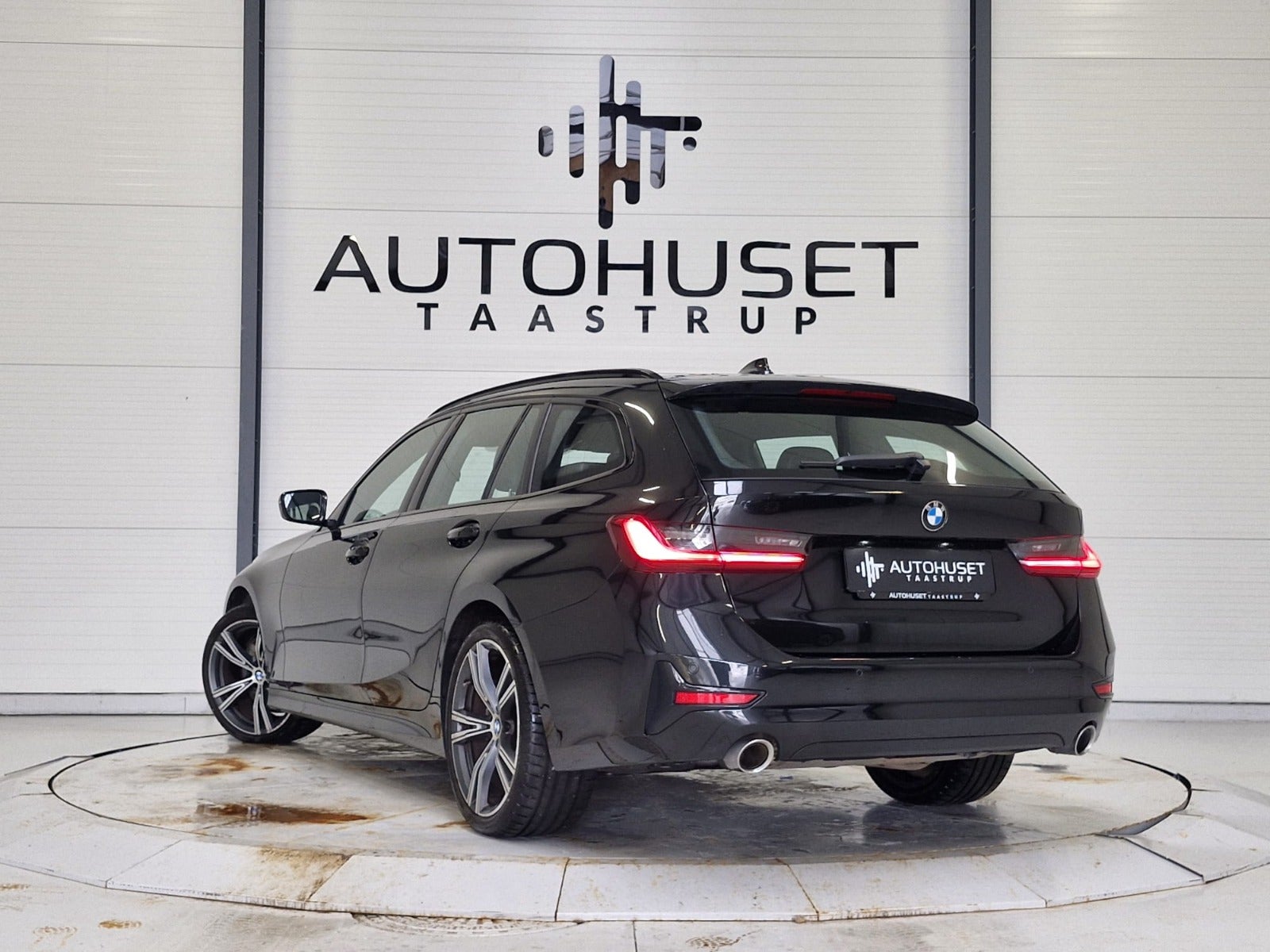 Billede af BMW 330i 2,0 Touring Sport Line aut.