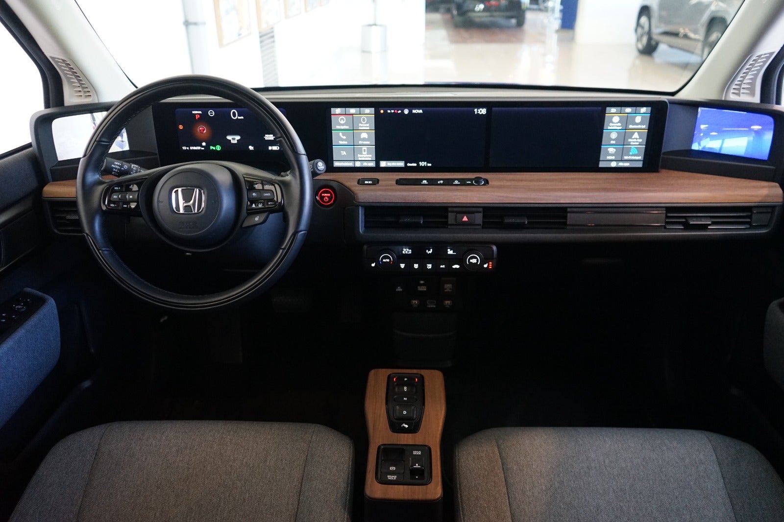 Honda e