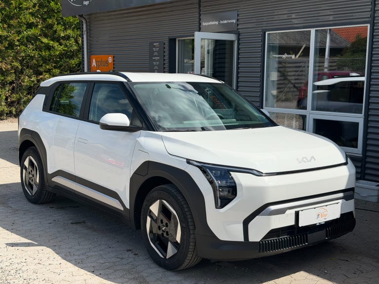 Kia EV3 Standard Range Access